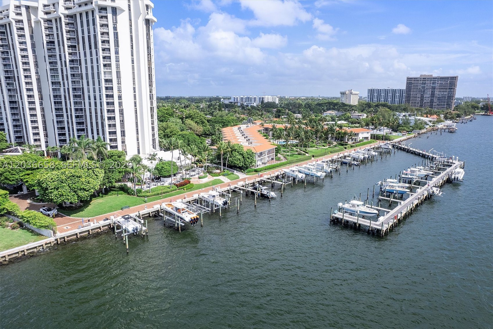 TOWERS OF QUAYSIDE CONDO - Residential