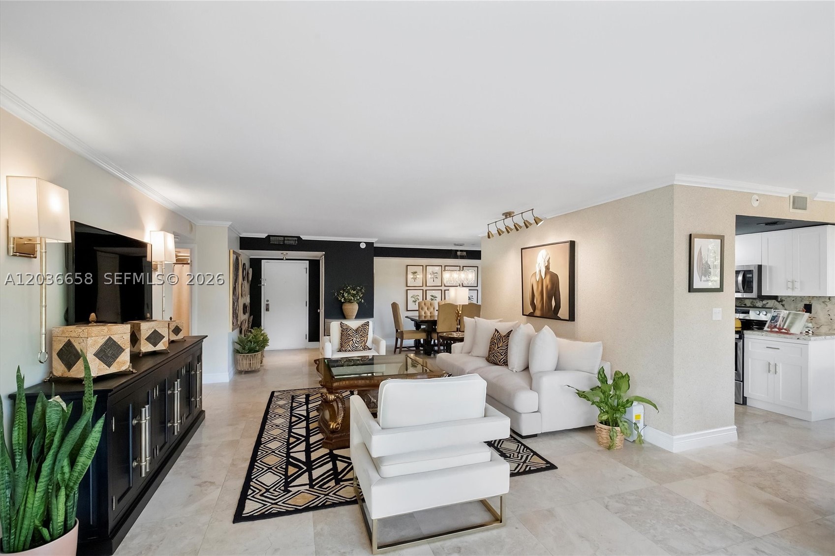 TOWERS OF QUAYSIDE CONDO - Residential