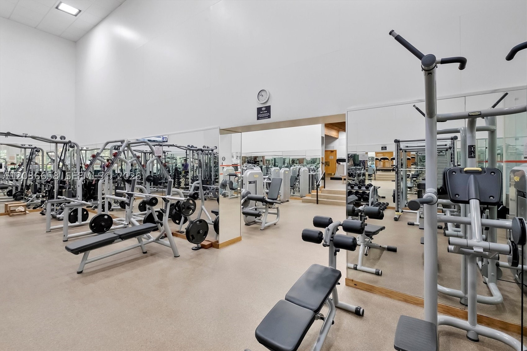 TOWERS OF QUAYSIDE CONDO - Residential