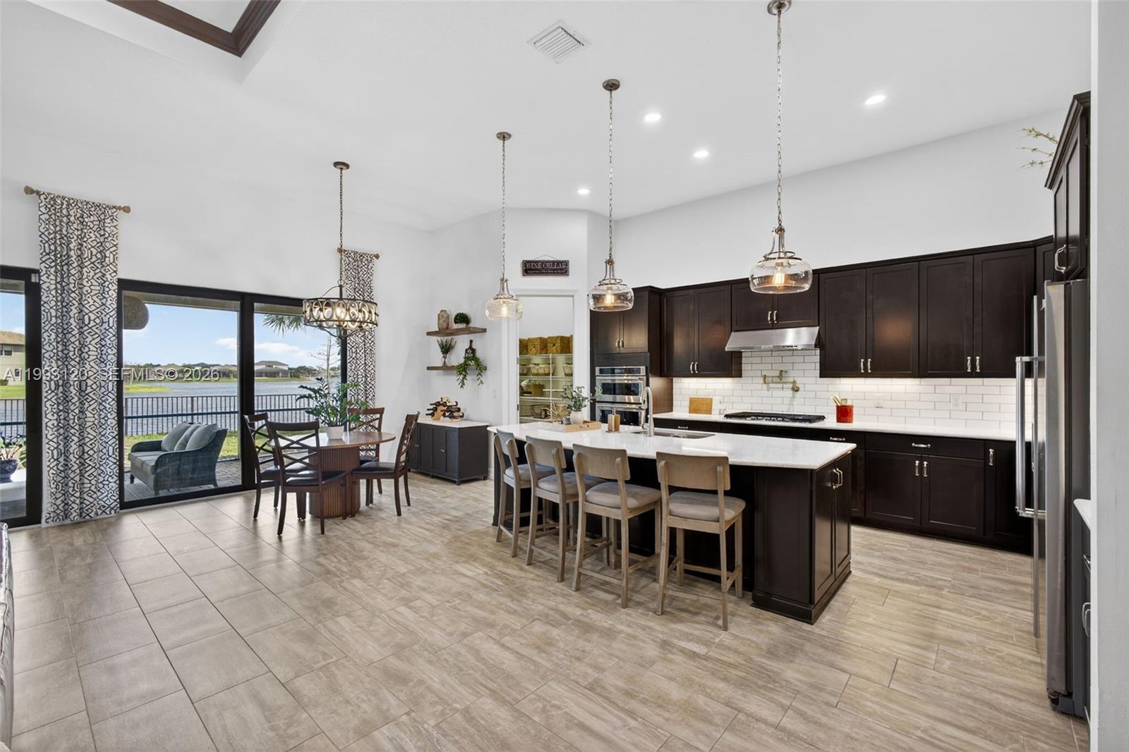 SONOMA ISLES - Residential