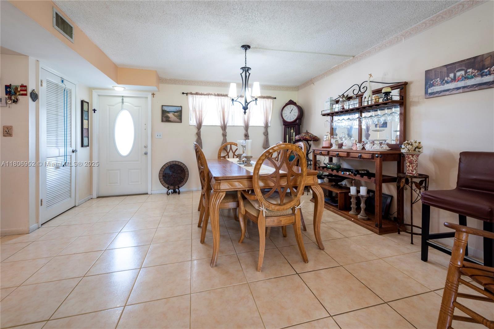 HOLLYBROOK GOLF AND - Residential