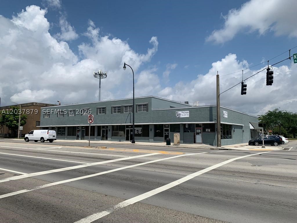 Prime first-floor commercial space located directly on 36th Street in Miami Springs, offering 947 sq/ft of warehouse area plus 495 sq/ft of office space. Positioned in a high-traffic corridor directly in front of Miami International Airport, this location provides exceptional visibility, immediate access to major transportation routes, and strong logistical advantages. Ideal for businesses seeking an efficient, accessible, and strategically located space in one of Miami’s most active commercial zones.