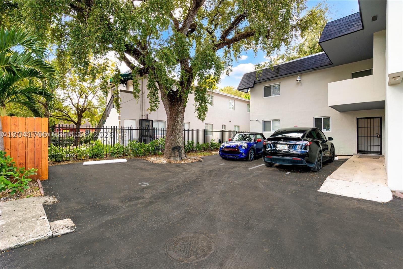 LITTLE RIVER GARDENS - Residential Lease