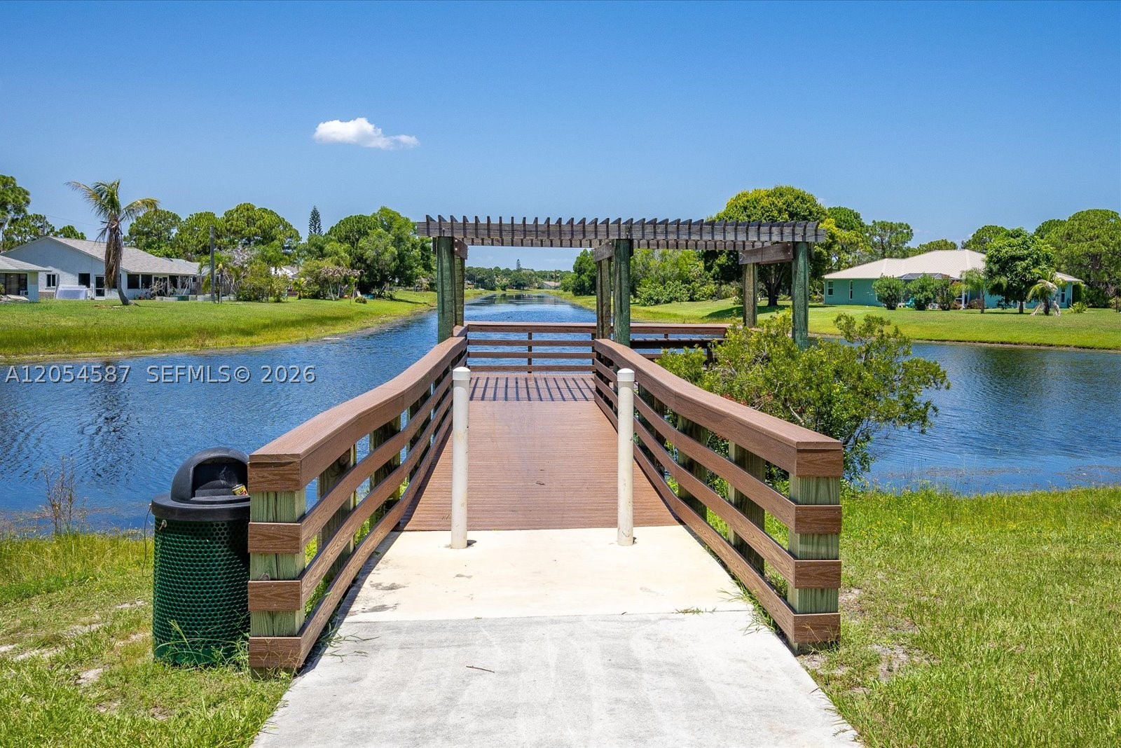 PORT ST LUCIE SECTION 40 - Land