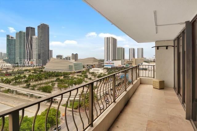 VENETIA CONDO - Residential