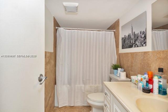 VENETIA CONDO - Residential