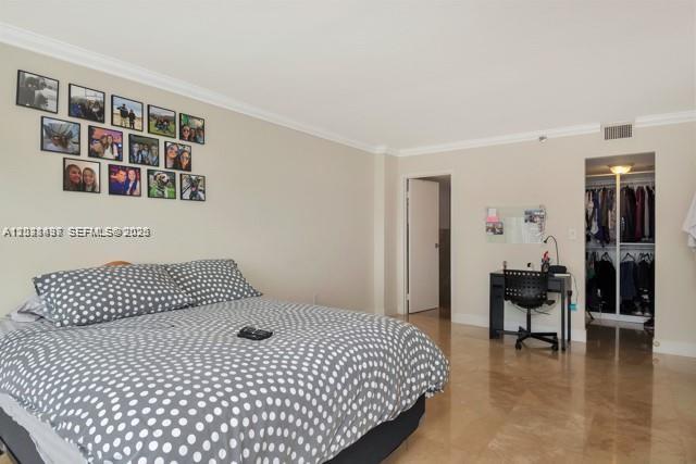 VENETIA CONDO - Residential