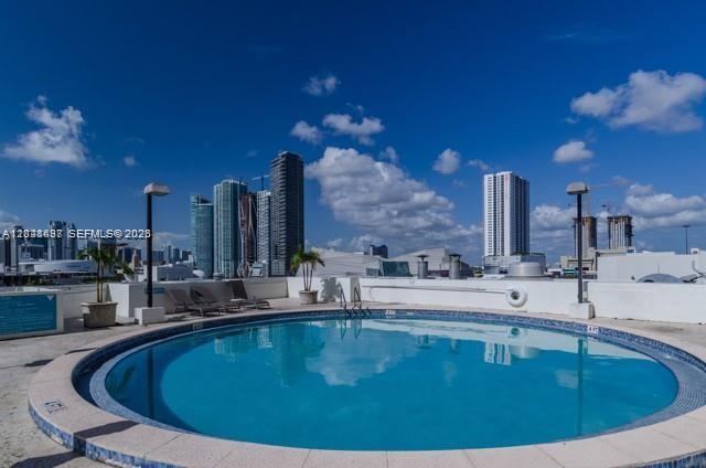 VENETIA CONDO - Residential
