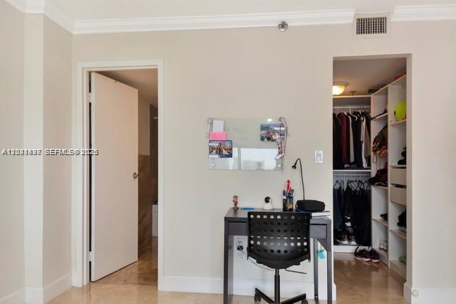 VENETIA CONDO - Residential