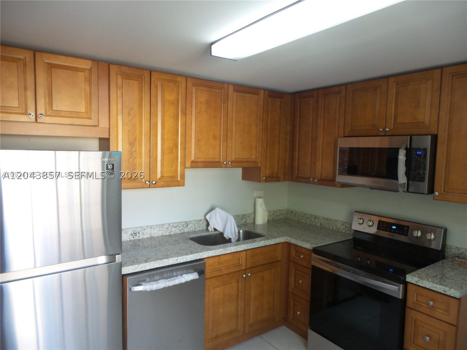 SPANISH TRACE CONDO - Residential Lease