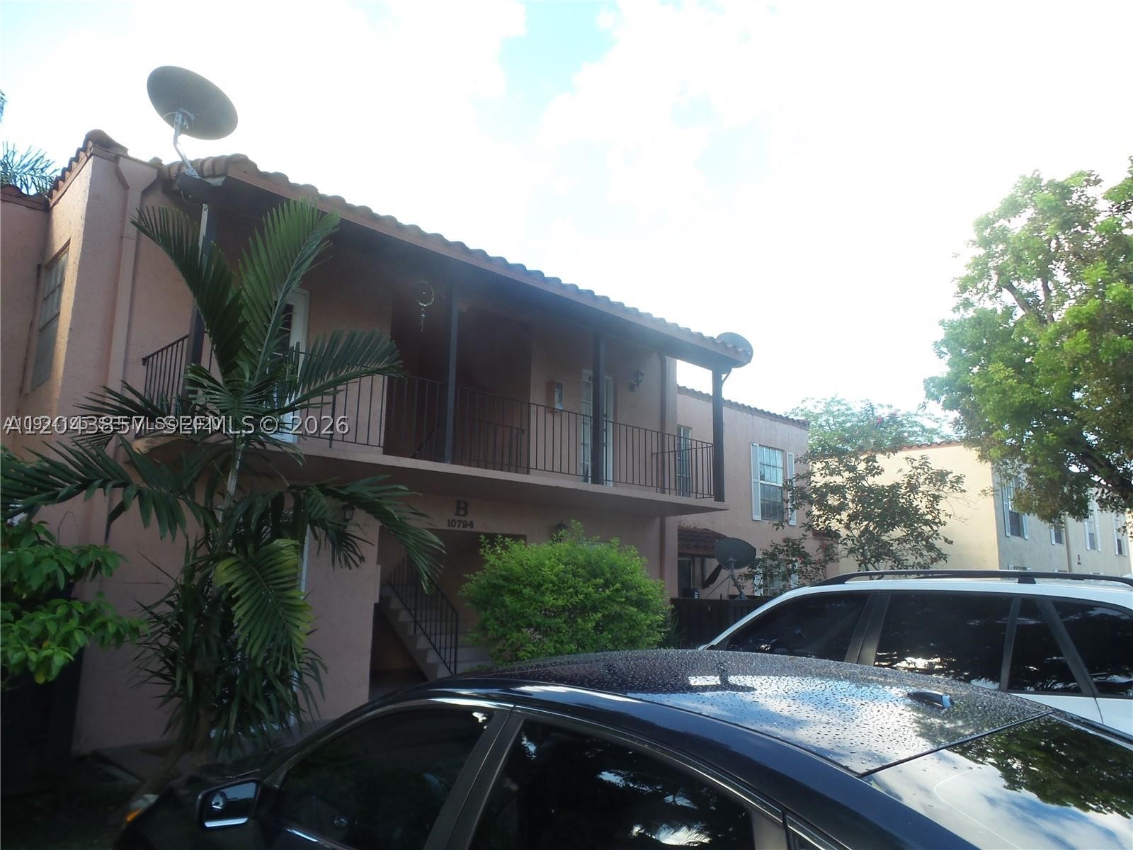 SPANISH TRACE CONDO - Residential Lease