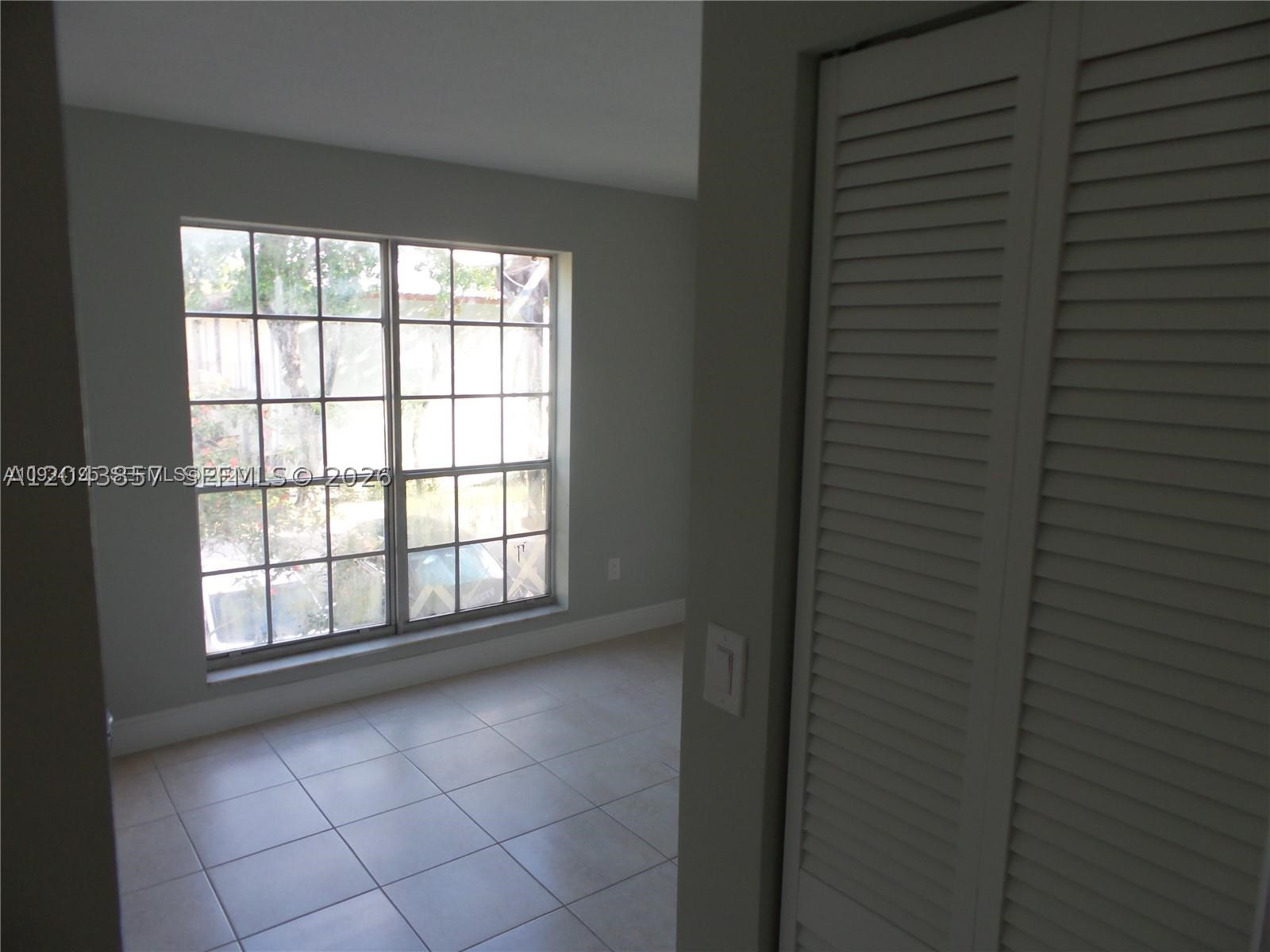 SPANISH TRACE CONDO - Residential Lease