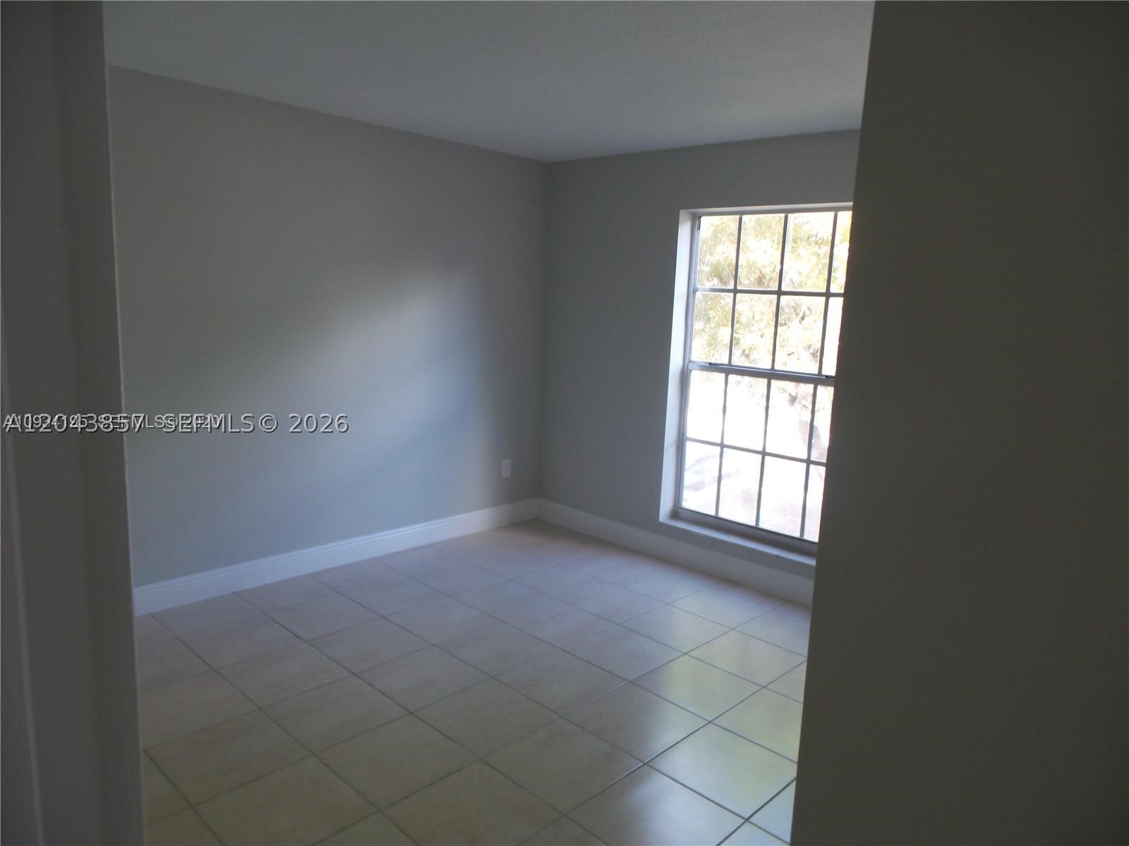 SPANISH TRACE CONDO - Residential Lease