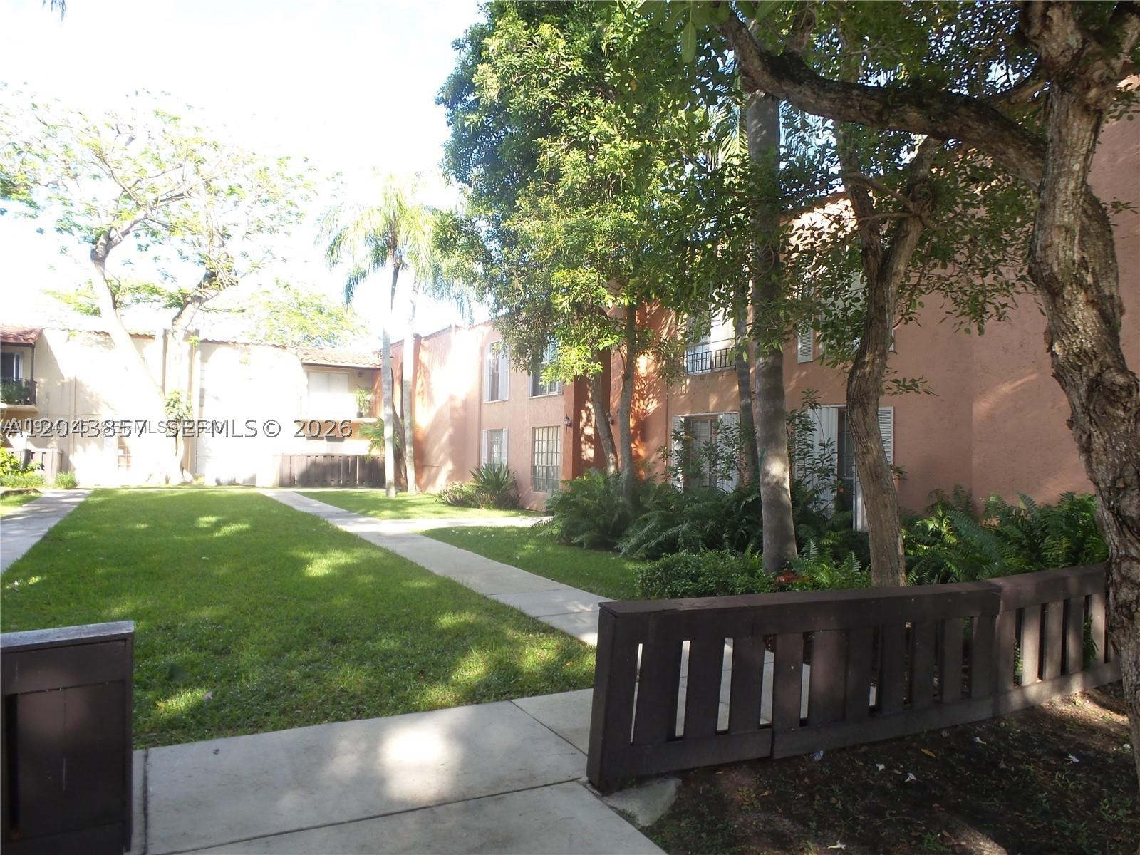 SPANISH TRACE CONDO - Residential Lease