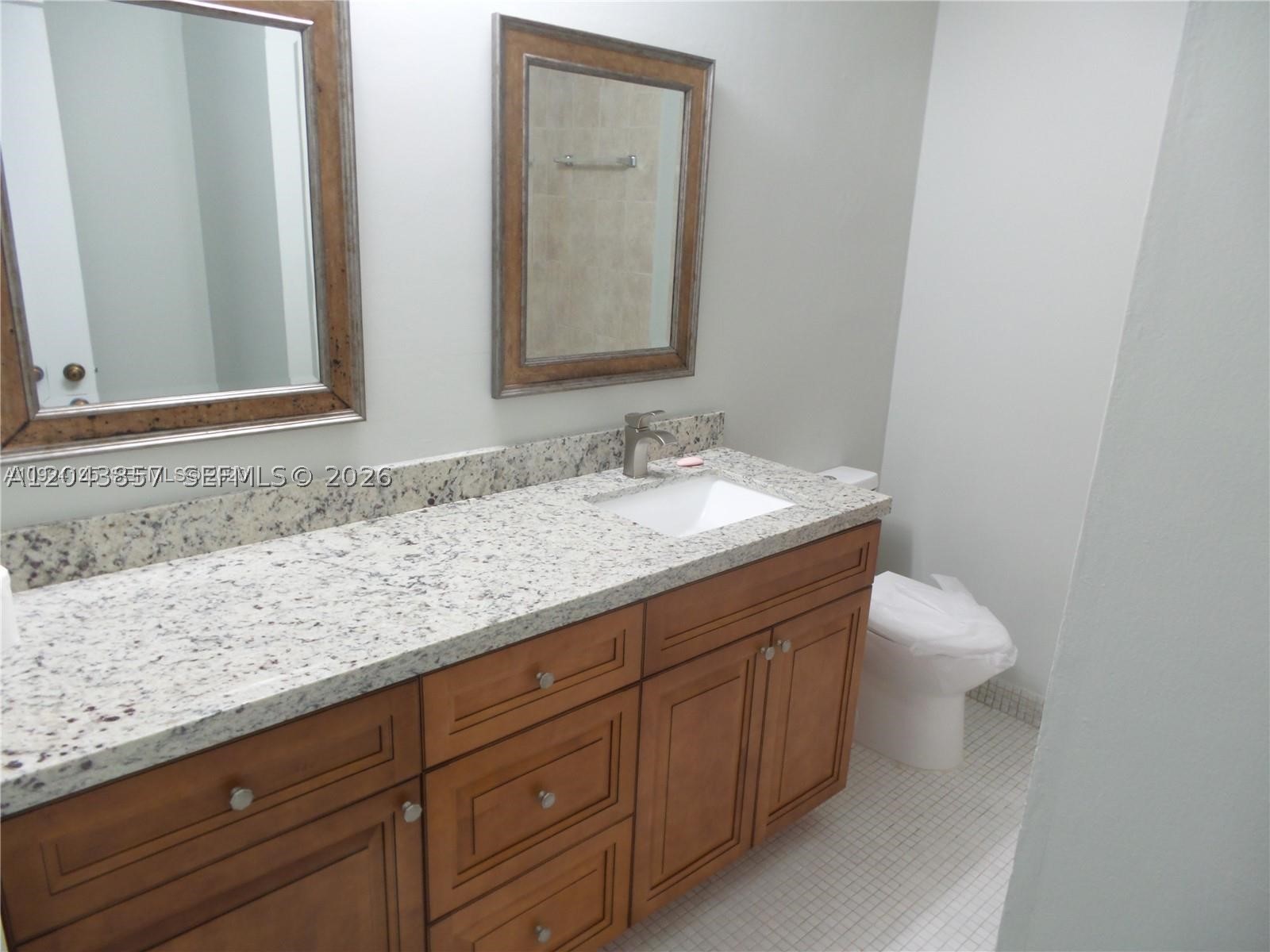 SPANISH TRACE CONDO - Residential Lease