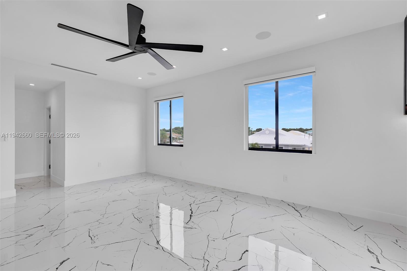 LAKE SURPRISE ESTATES - Residential