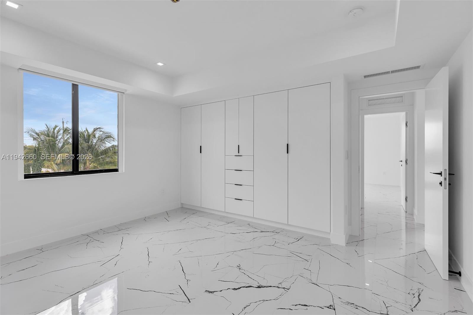 LAKE SURPRISE ESTATES - Residential