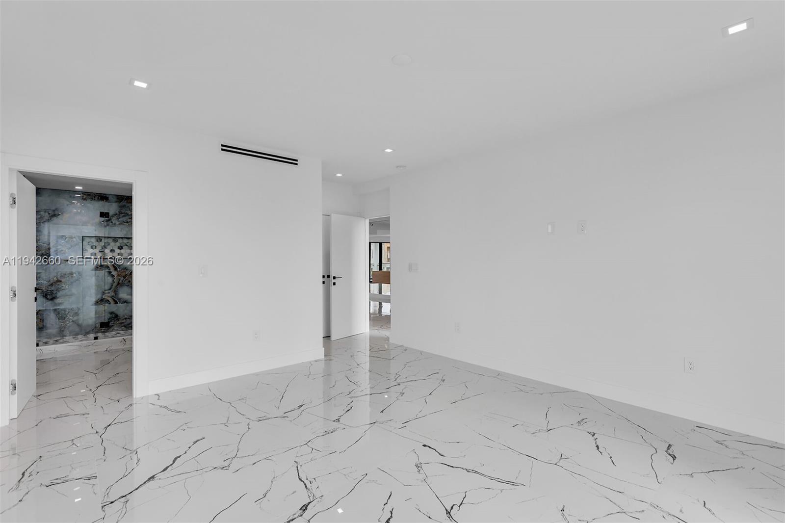 LAKE SURPRISE ESTATES - Residential