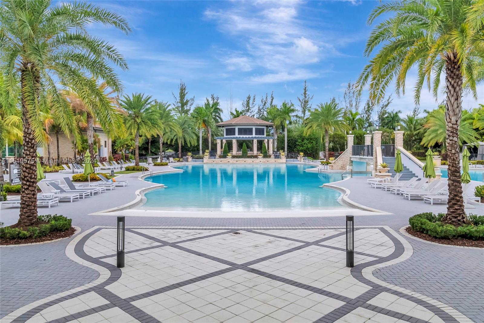 ST MAARTEN AT GRAND BAY C - Residential Lease