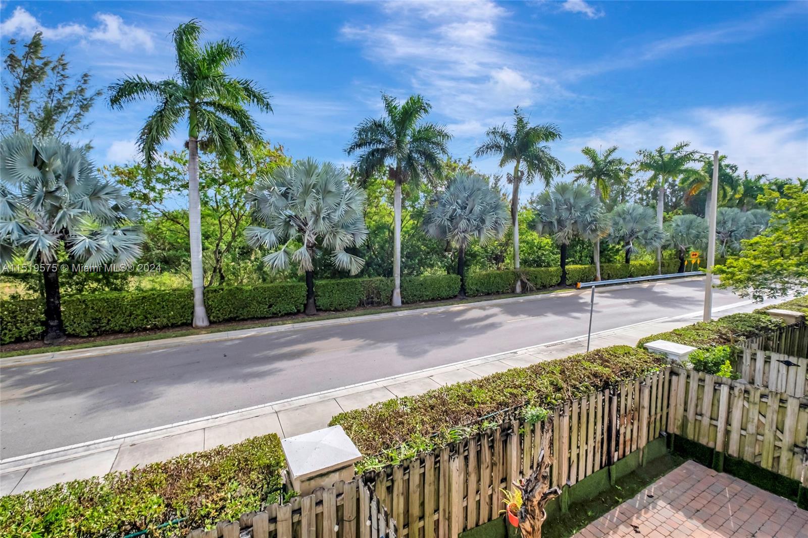 ST MAARTEN AT GRAND BAY C - Residential Lease