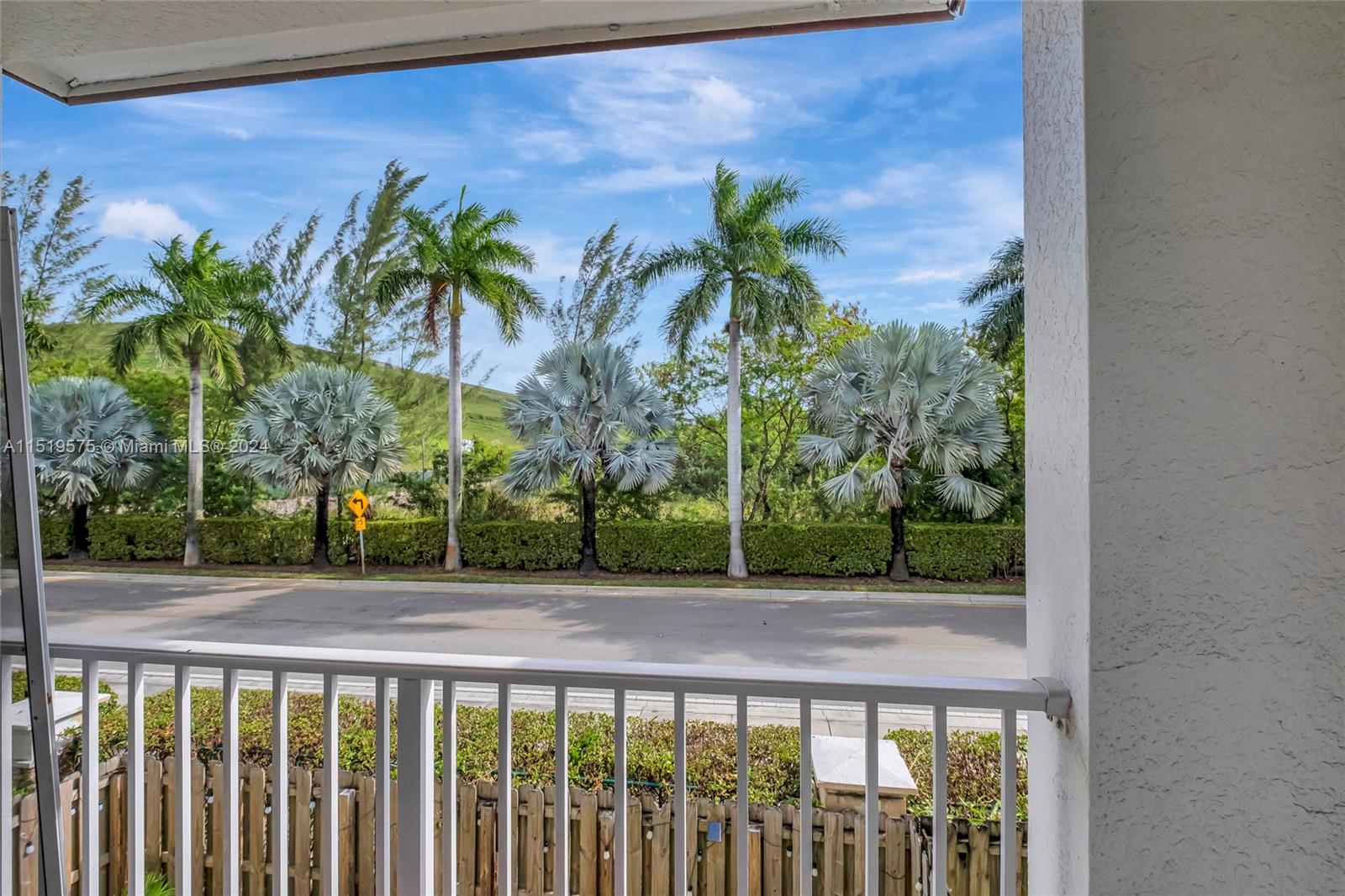 ST MAARTEN AT GRAND BAY C - Residential Lease