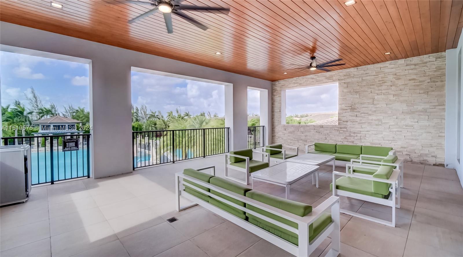 ST MAARTEN AT GRAND BAY C - Residential Lease