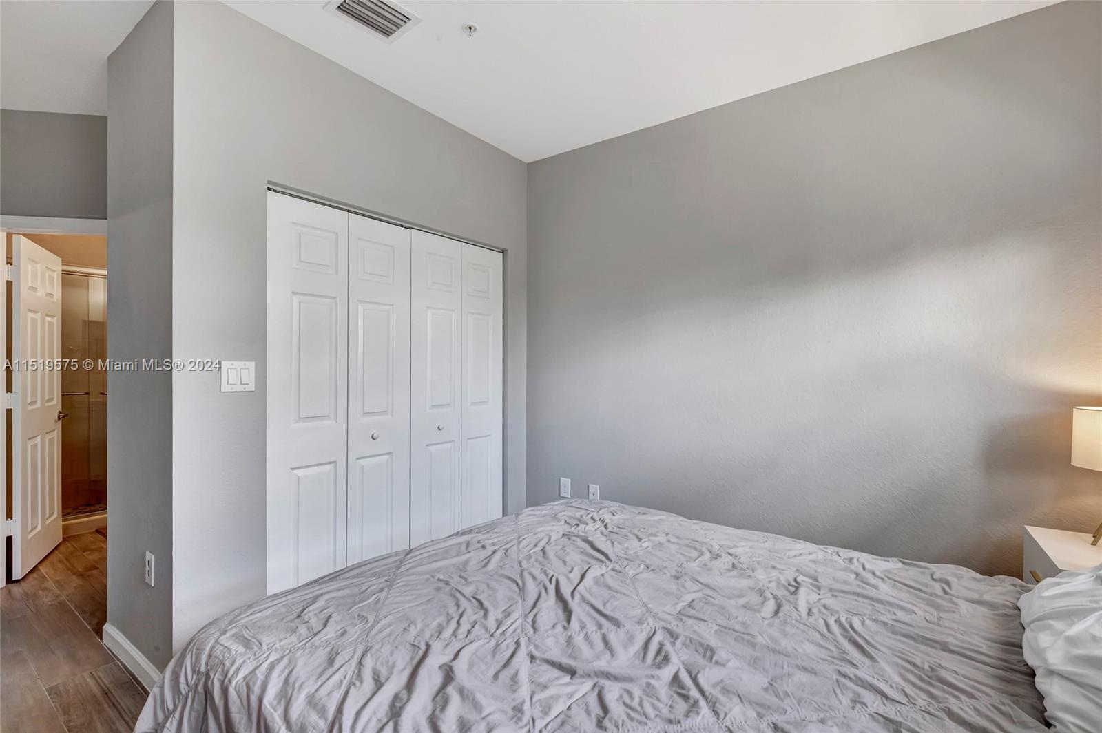 ST MAARTEN AT GRAND BAY C - Residential Lease