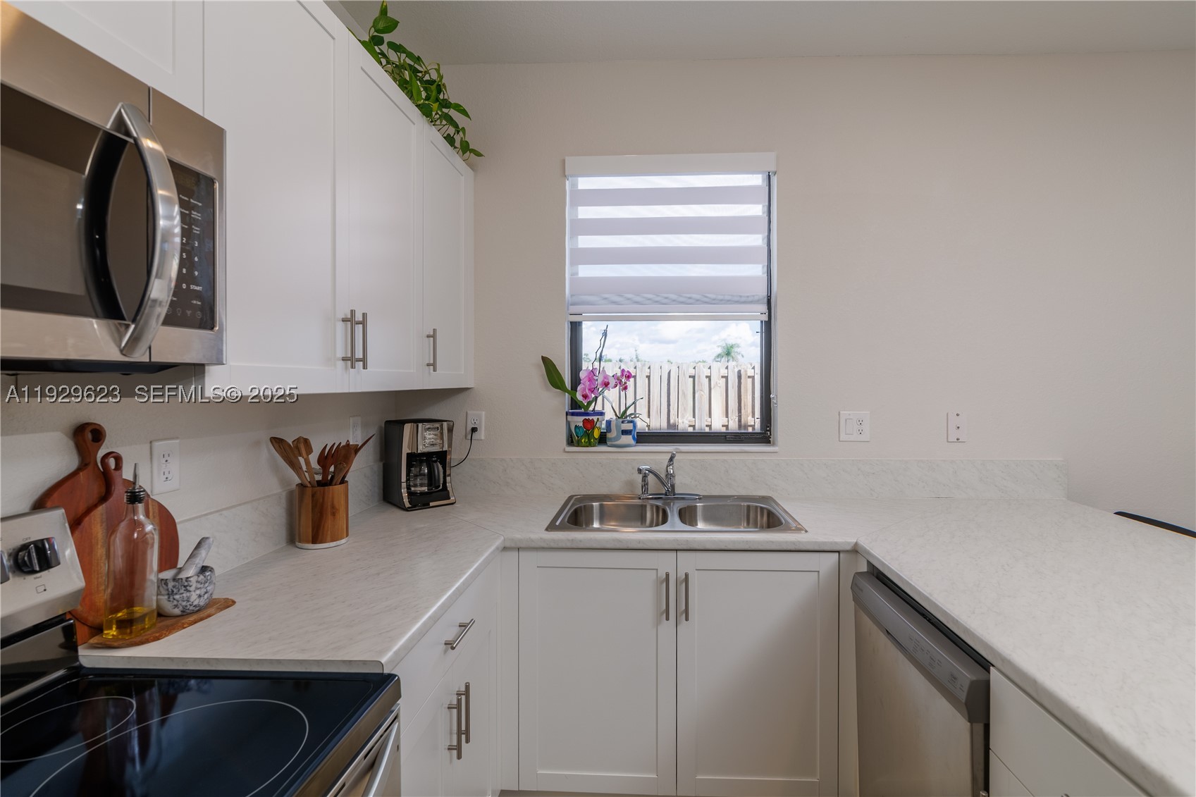 ENCLAVE SOUTH PHASE 2 - Residential