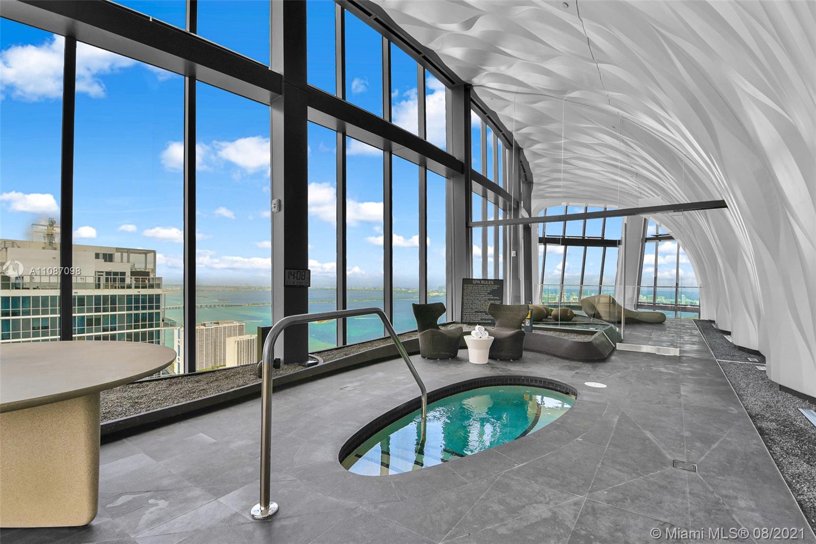 ONE THOUSAND MUSEUM - Residential
