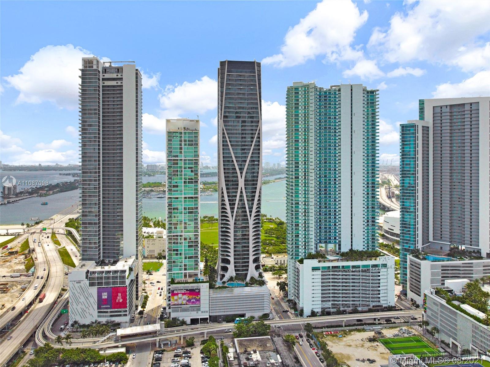ONE THOUSAND MUSEUM - Residential