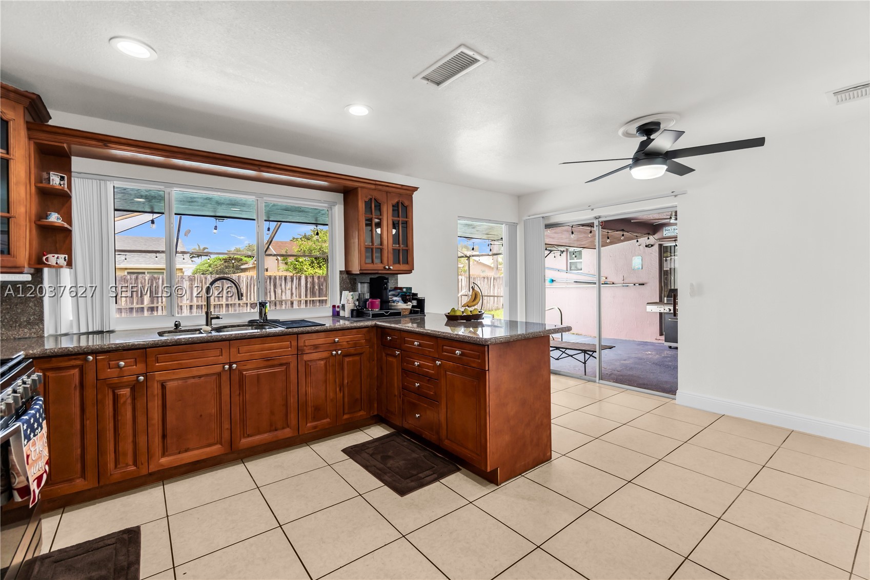 SUNRISE GOLF VILLAGE SEC - Residential