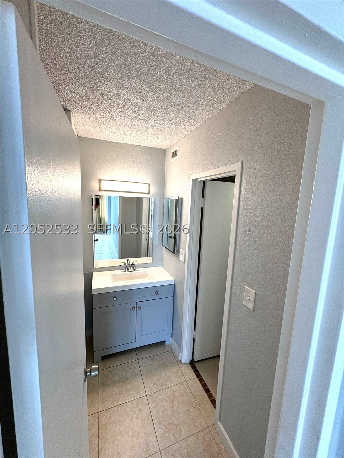 CARIBBEAN TOWERS CONDO - Residential Lease