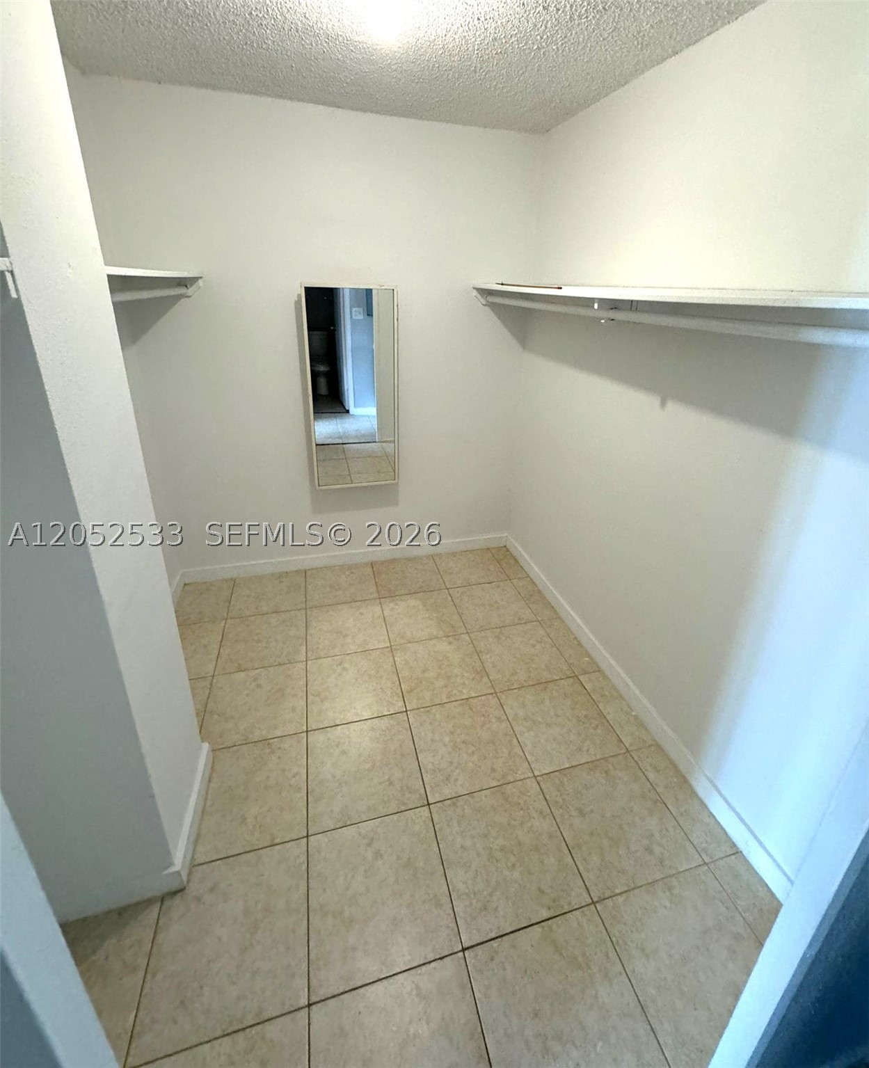 CARIBBEAN TOWERS CONDO - Residential Lease