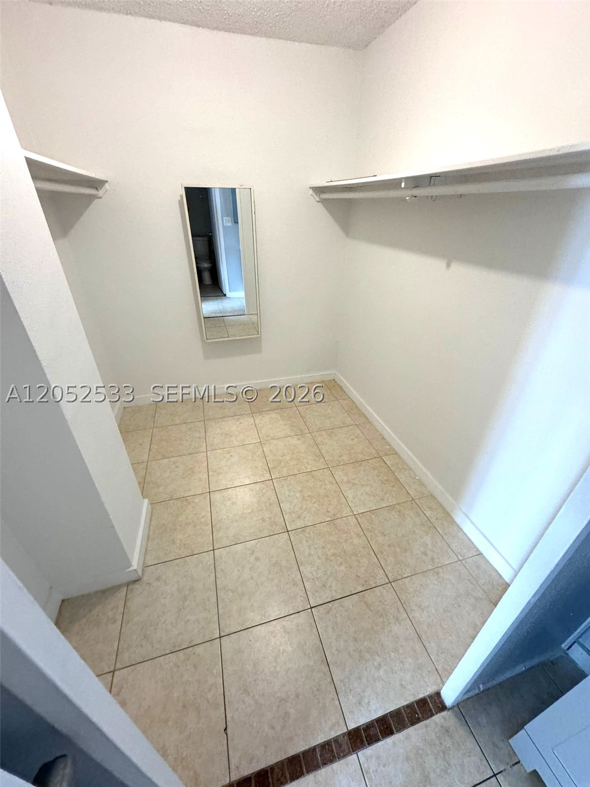 CARIBBEAN TOWERS CONDO - Residential Lease