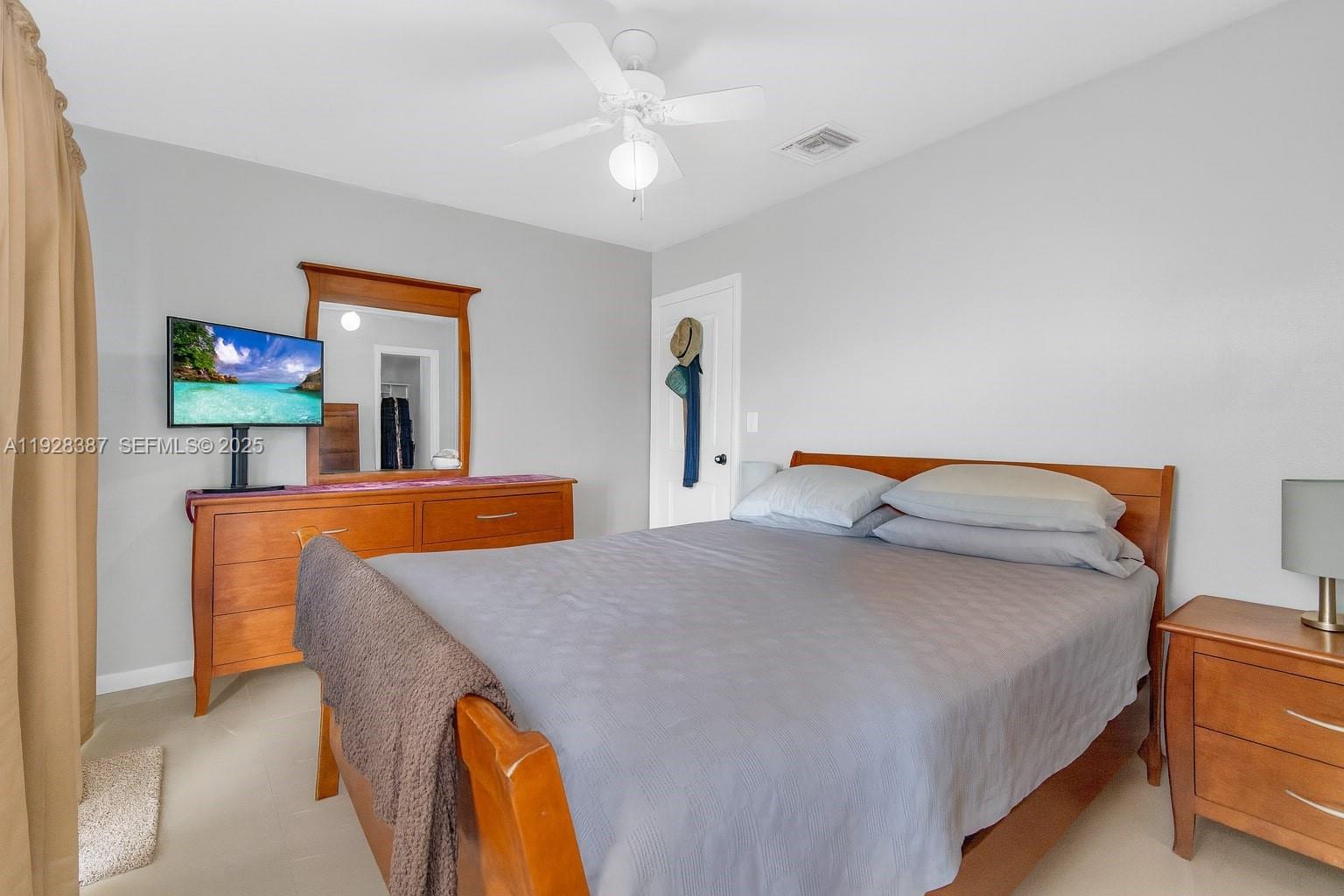 3RD ADDN TO STARLIGHT - Residential