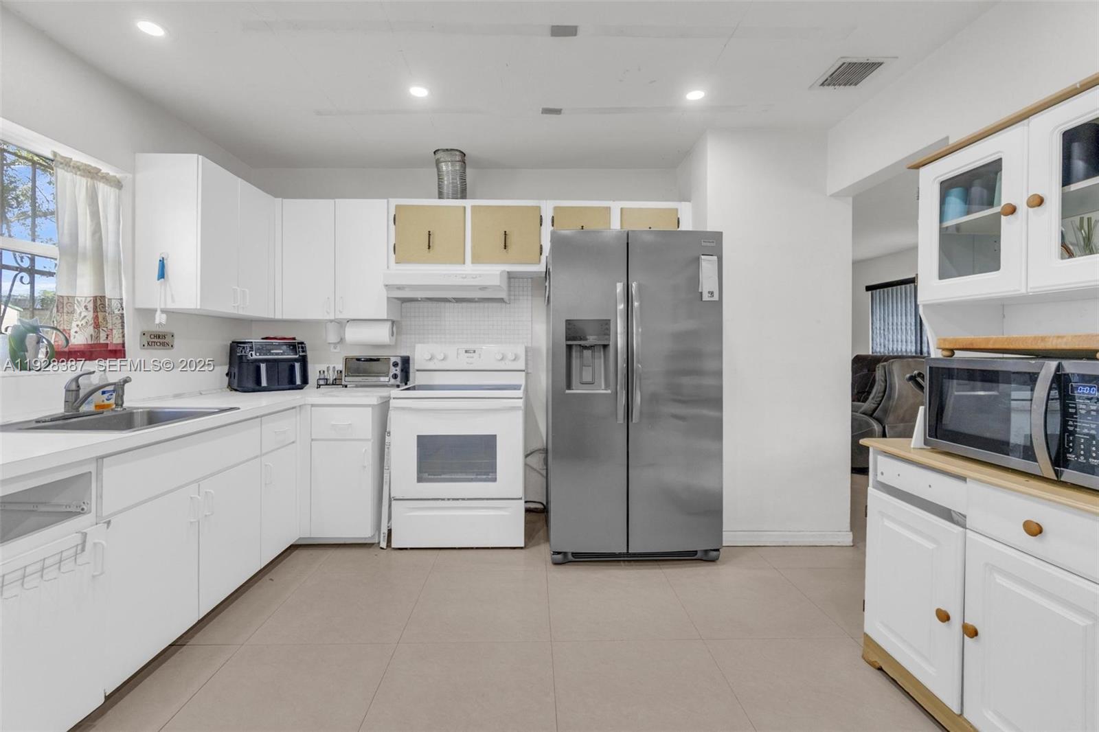 3RD ADDN TO STARLIGHT - Residential