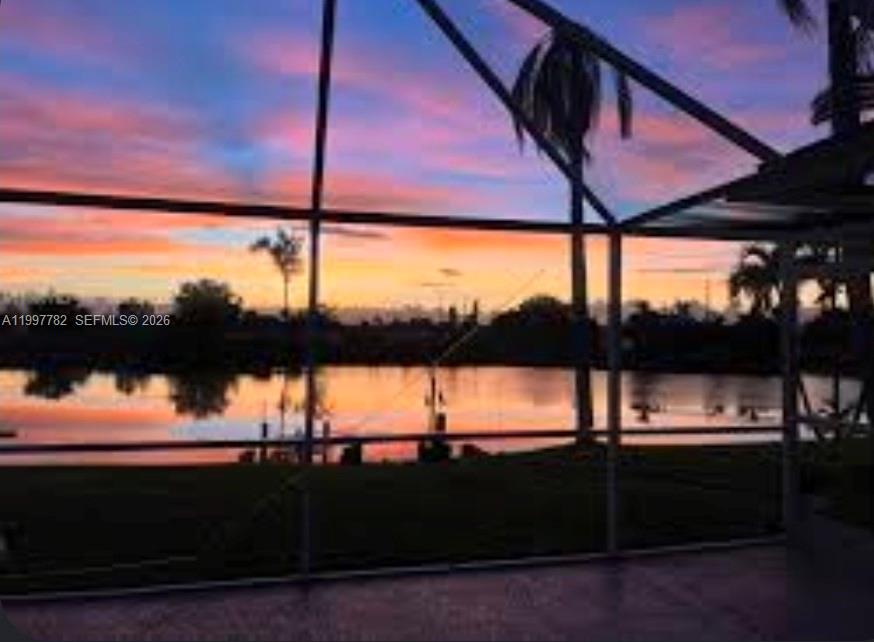 Waterfront single-family house. Priced to sell, easy to show, won't last at this price.
Short Sale approved at $329,000