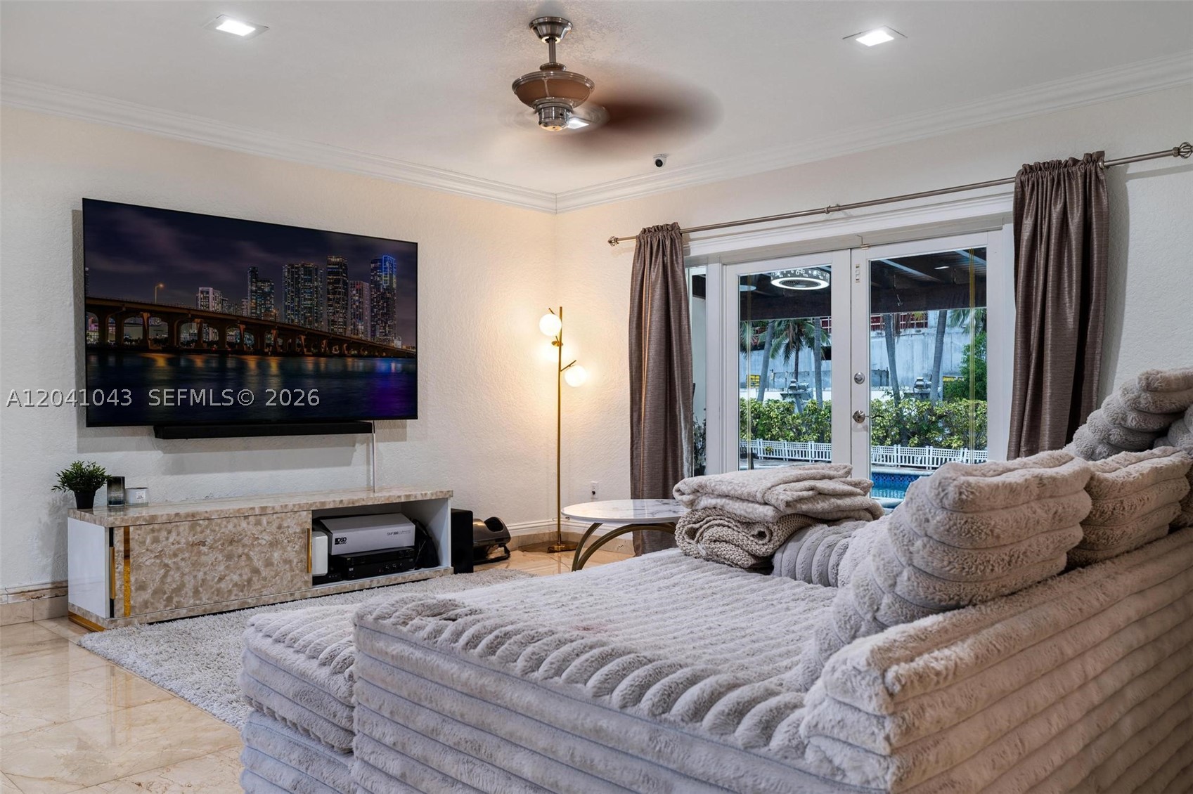EASTERN SHORES - Residential