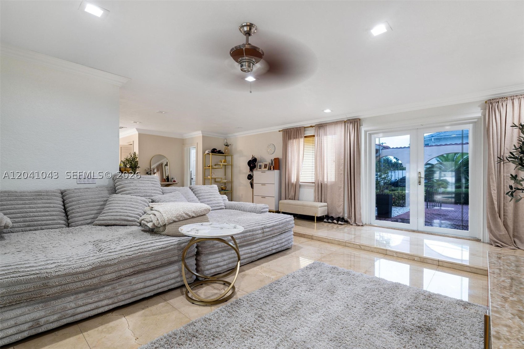 EASTERN SHORES - Residential