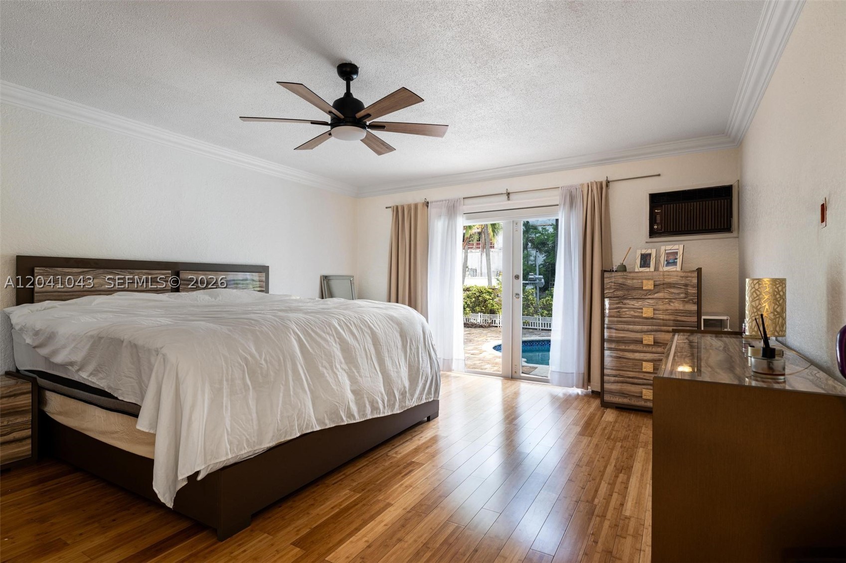EASTERN SHORES - Residential