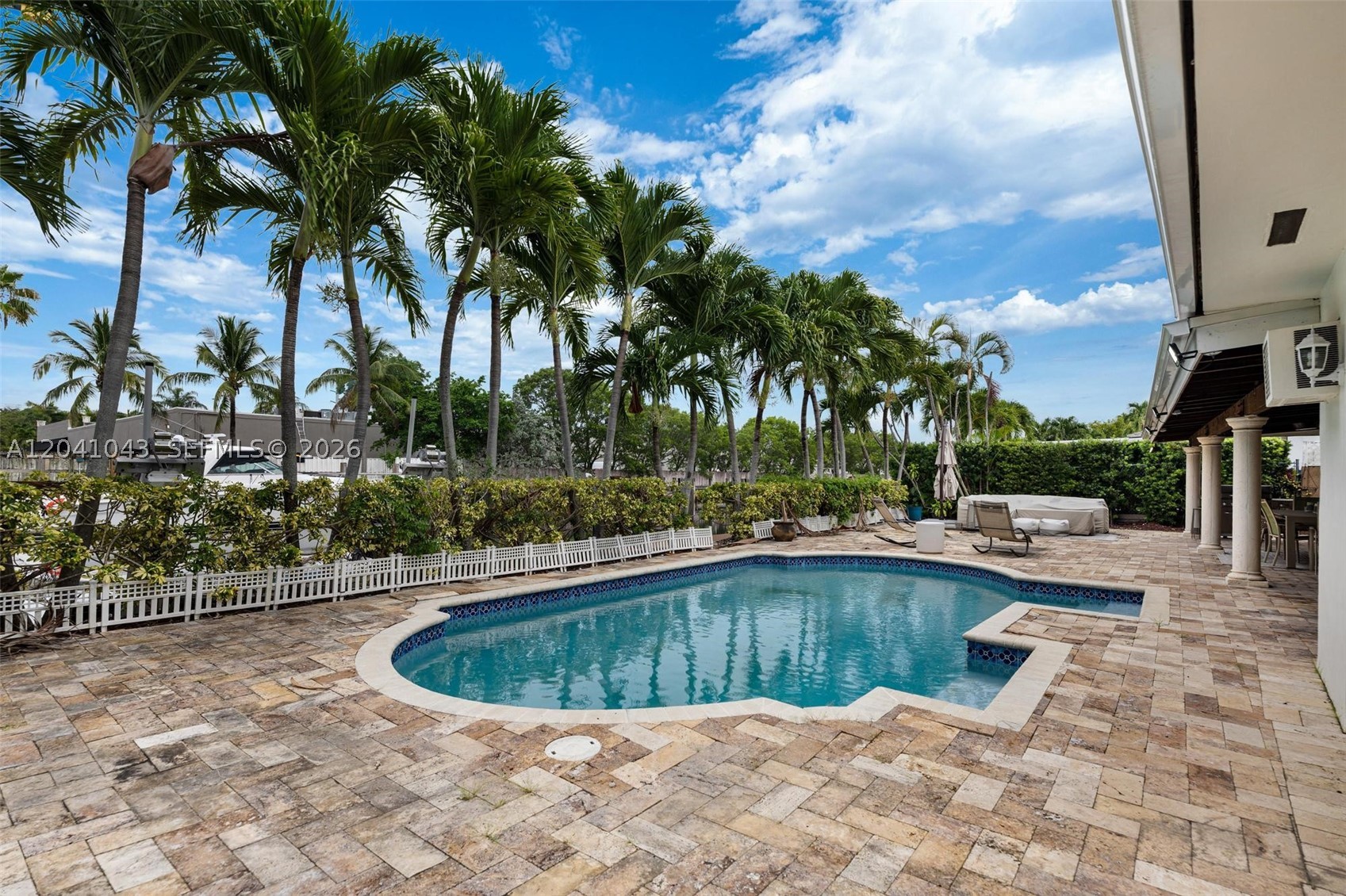 EASTERN SHORES - Residential