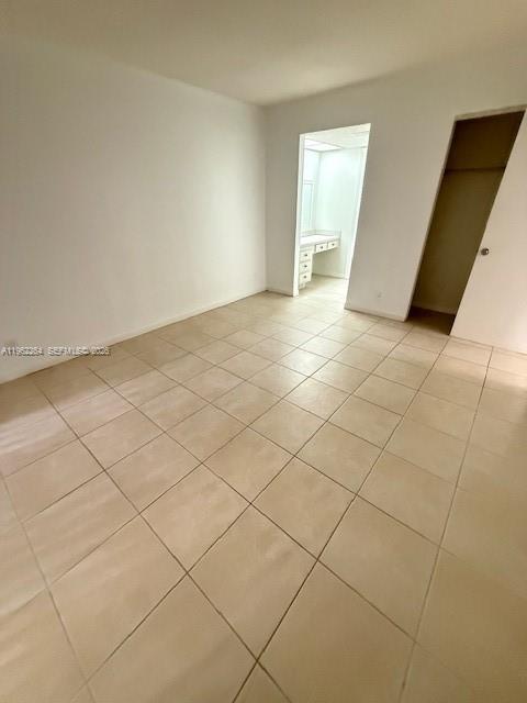 CAMBRIDGE HOUSE EAST - Residential Lease