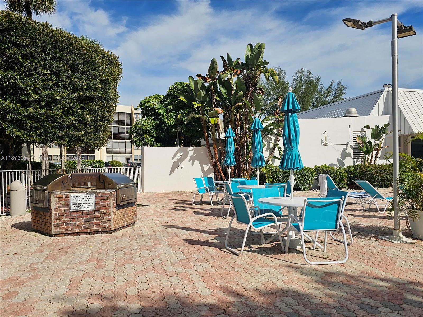 BISCAYA IV CONDO - Residential