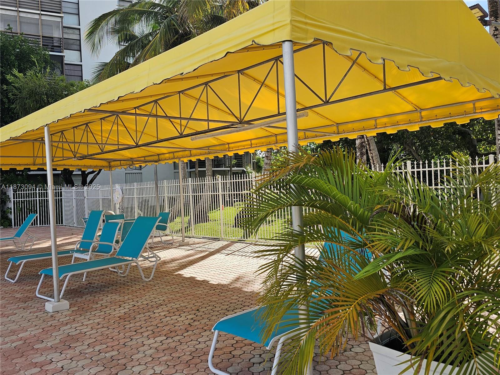 BISCAYA IV CONDO - Residential