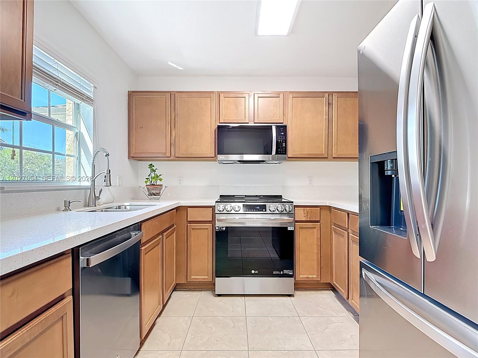 VISTA TOWNHOMES AT HERITA - Residential