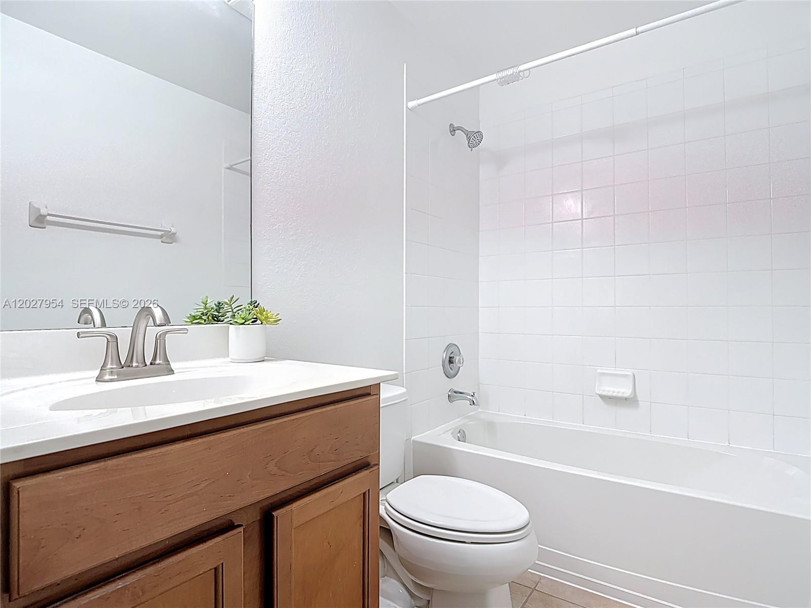 VISTA TOWNHOMES AT HERITA - Residential