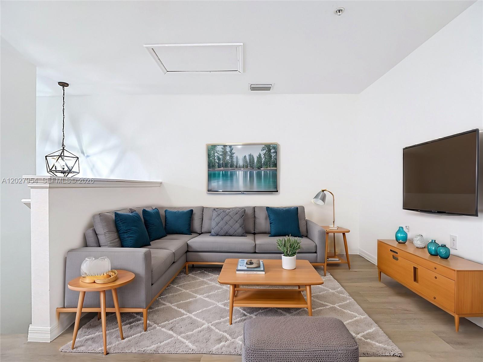 VISTA TOWNHOMES AT HERITA - Residential