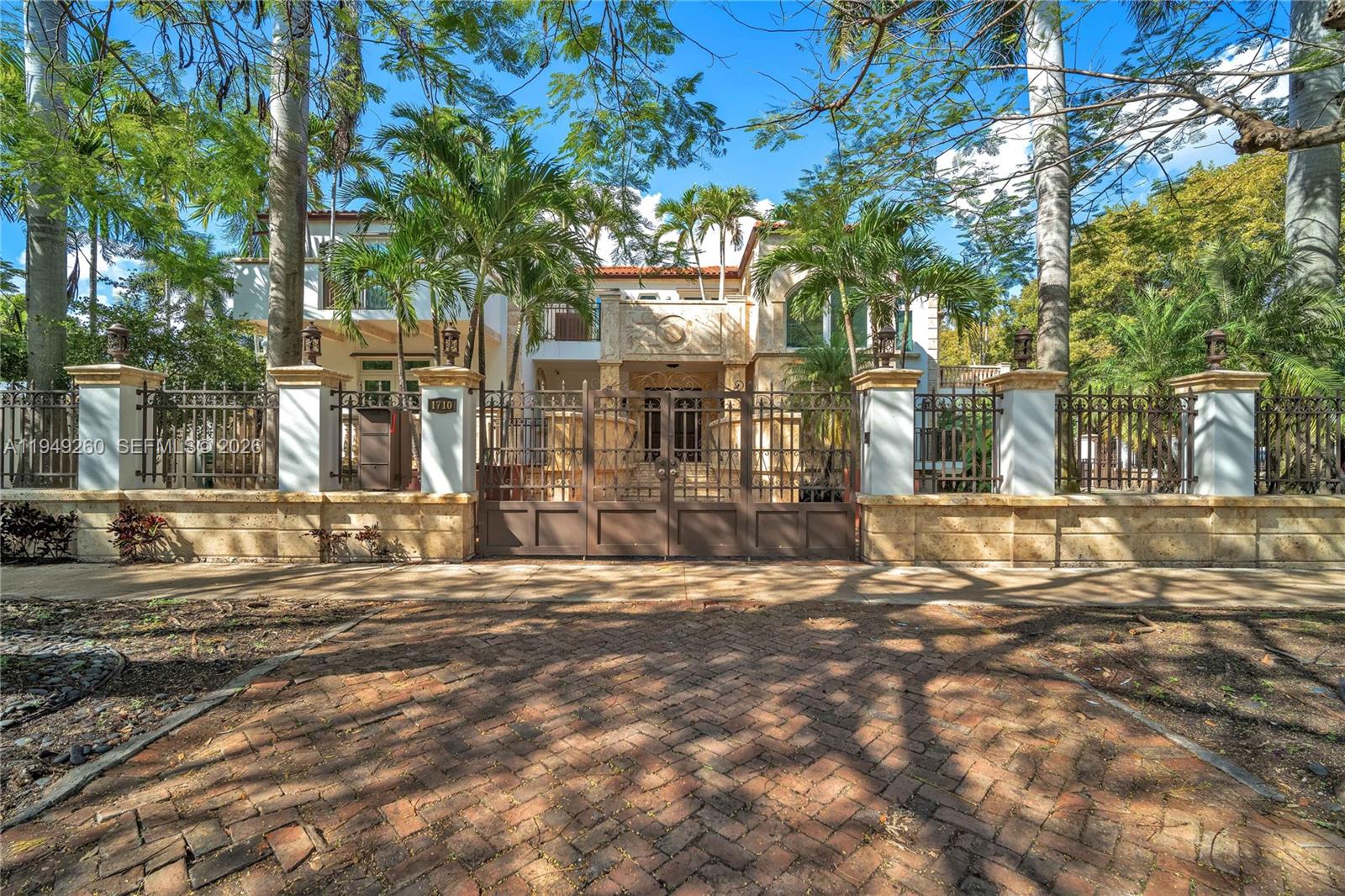HOLLEMAN PARK - Residential