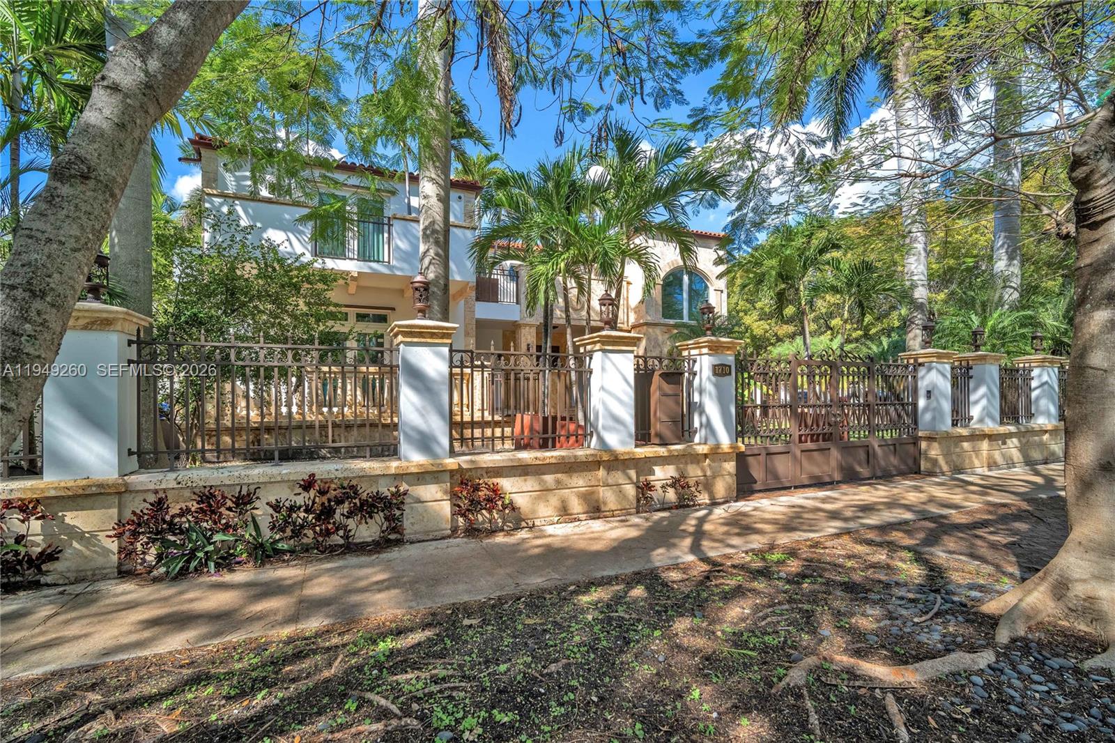 HOLLEMAN PARK - Residential