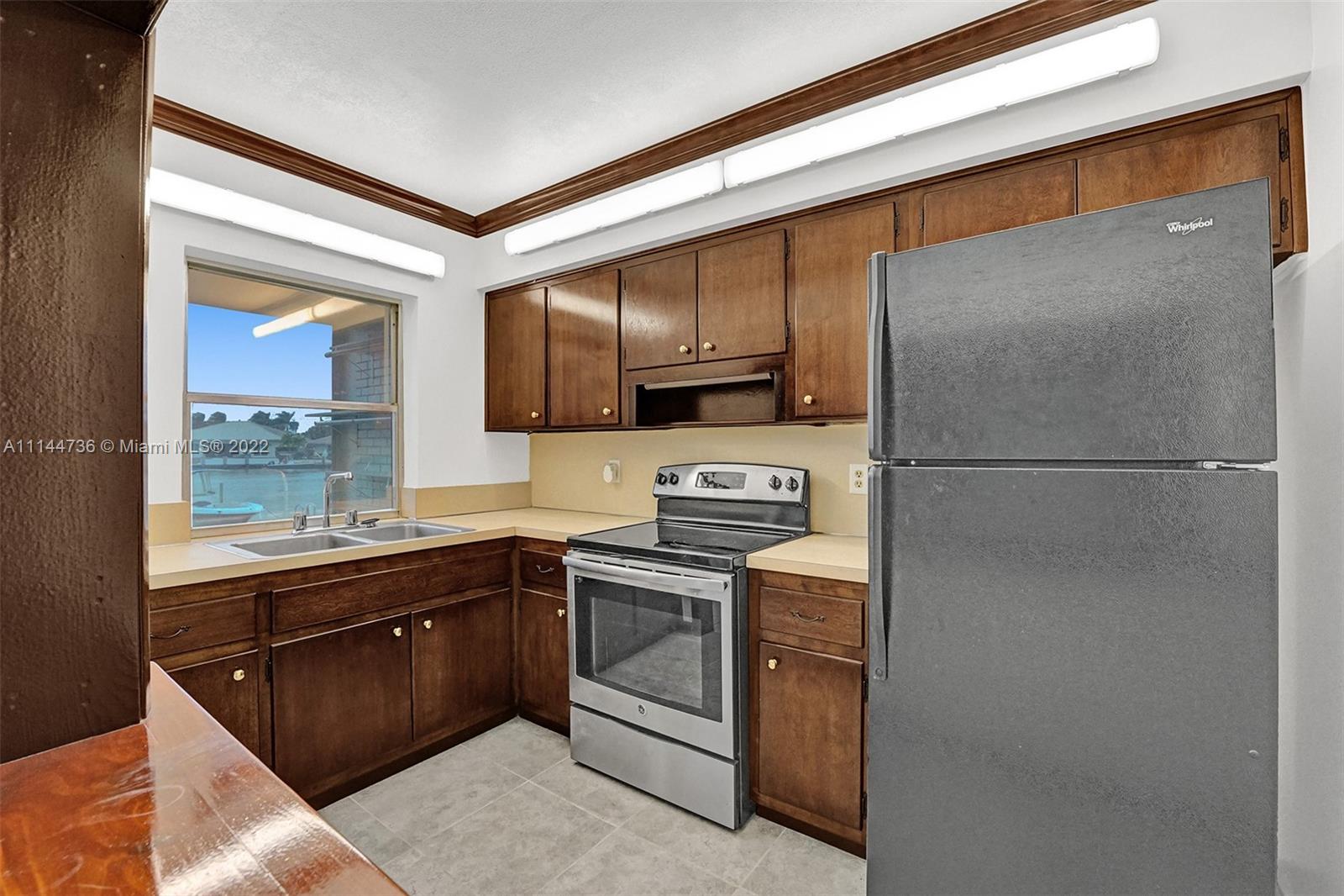 CYPRESS LAKE CO-OP 10 - Residential